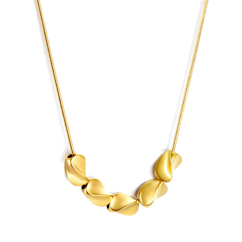 Petal Fold Necklace